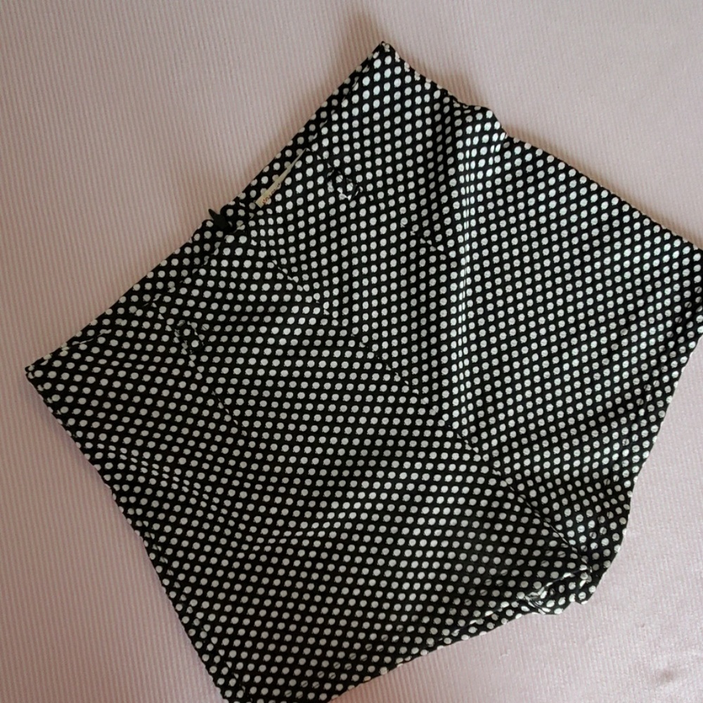 High rise poka dot shorts